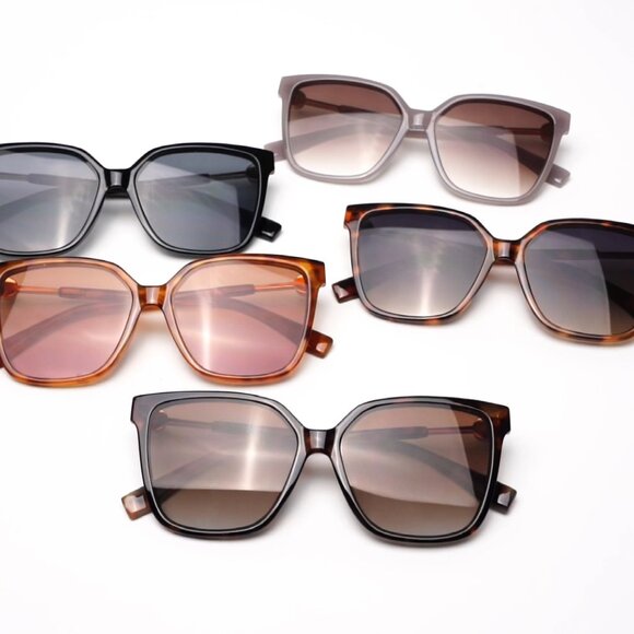 Square Sunglasses UV400 Protection Recycled Plastic Frame Fashion Accessory
